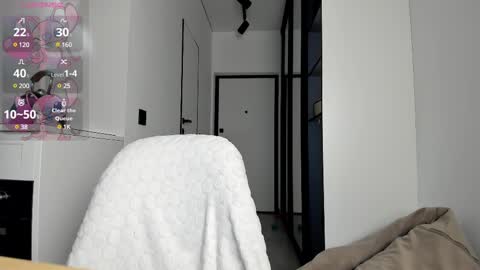 LILY online show from March 2025 06:35:01 AM