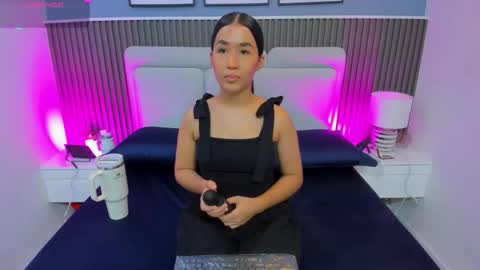  lily  online show from October 2025 03:04:02 AM