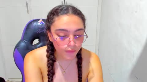 Snapshot of lily_anal_squirt chatting on December 2024 10:15:01 PM lily_anal_squirt online show from December 2024 10:15:01 PM