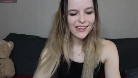 lily_and_jake online show from September 2025 07:33:02 AM