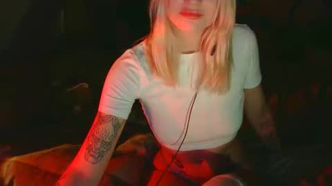 lily_angel777 online show from January 2026 08:25:02 PM