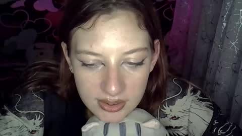 lily_ember online show from November 2025 08:30:01 PM