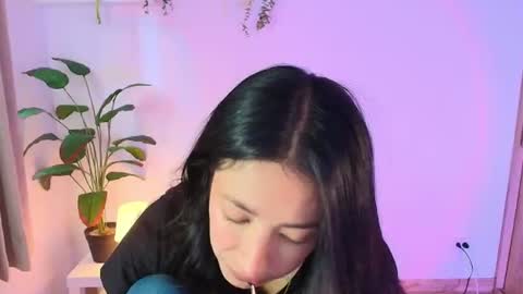 Snapshot of lily_evans_ chatting on June 2026 10:12:01 PM just lily online show from June 2026 10:12:01 PM