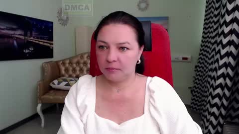 Lily online show from May 2026 04:19:01 AM