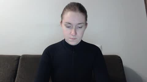 lily_love_x online show from February 2025 02:40:02 AM