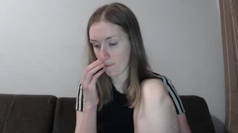 lily_love_x online show from July 2026 11:40:02 PM