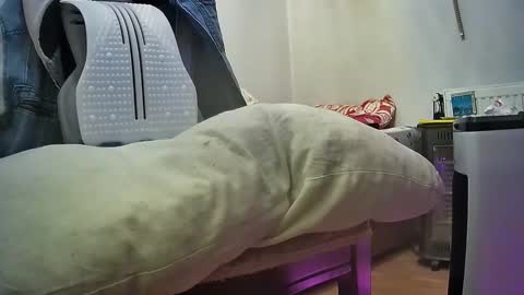 Snapshot of lily_lovelyman_ chatting on January 2026 01:32:01 AM lily lovelyman online show from January 2026 01:32:01 AM