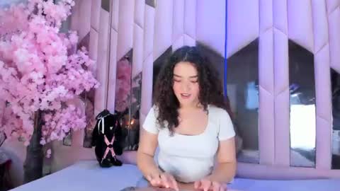 LILY MONROE online show from July 2026 09:43:01 PM