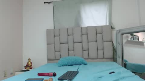 lily_rose0 online show from June 2026 07:30:01 PM