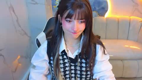 Snapshot of lily_tx chatting on July 2026 12:44:02 PM Follow me.. Live 730 to 1400 online show from July 2026 12:44:02 PM