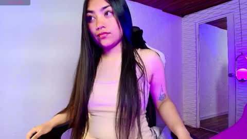lily_waist online show from September 2025 11:11:01 AM