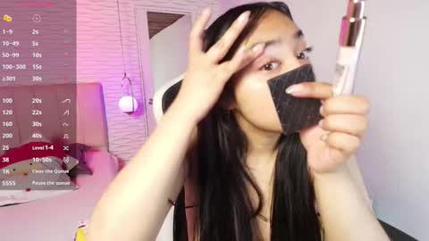 lily_waist online show from January 2026 03:45:01 AM