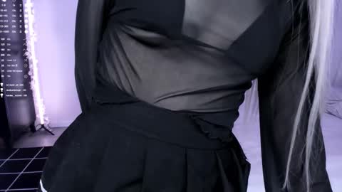 Lily online show from March 2025 12:11:02 PM