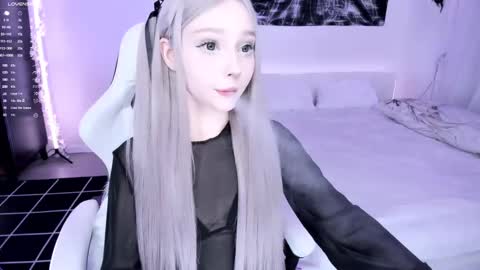 Lily online show from March 2025 03:35:02 AM