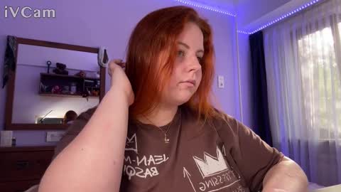 Snapshot of lilya_13 chatting on September 2025 10:20:02 AM Lilya online show from September 2025 10:20:02 AM