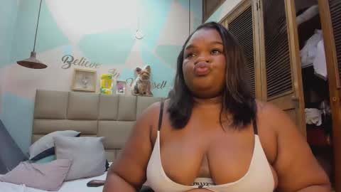 Lily online show from September 2025 12:32:02 AM