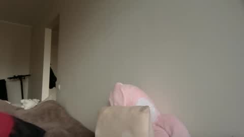 lilycandy_ online show from October 2025 11:58:01 AM