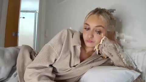 Snapshot of lilyflex chatting on April 2026 10:04:02 PM lilyflex online show from April 2026 10:04:02 PM