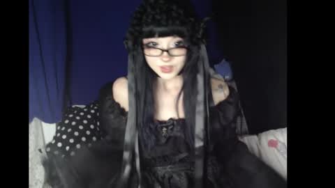 Snapshot of lilyimp chatting on September 2025 08:47:02 PM LUka online show from September 2025 08:47:02 PM