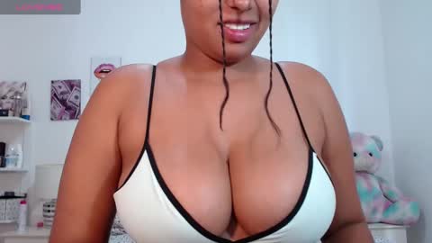 Snapshot of lilyjacksonn chatting on January 2025 08:24:01 PM Lily.. online show from January 2025 08:24:01 PM