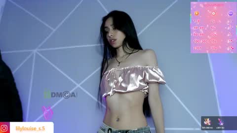 Snapshot of lilylouisee_ chatting on April 2026 07:58:01 PM Liliana louise online show from April 2026 07:58:01 PM