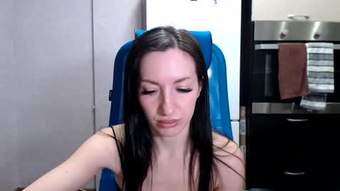 Snapshot of lilymellow chatting on January 2025 06:33:02 PM Lily online show from January 2025 06:33:02 PM