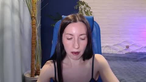 Snapshot of lilymellow chatting on September 2025 03:22:01 AM Lily online show from September 2025 03:22:01 AM