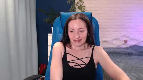 Snapshot of lilymellow chatting on October 2025 05:37:01 AM Lily online show from October 2025 05:37:01 AM