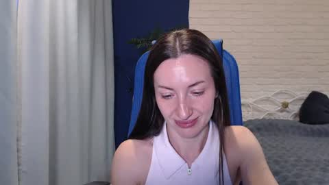 Snapshot of lilymellow chatting on July 2026 12:00:02 PM Lily online show from July 2026 12:00:02 PM