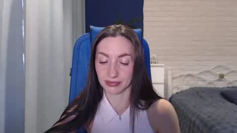 Snapshot of lilymellow chatting on July 2026 07:41:02 AM Lily online show from July 2026 07:41:02 AM