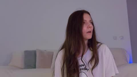 Lily online show from September 2025 05:34:02 AM