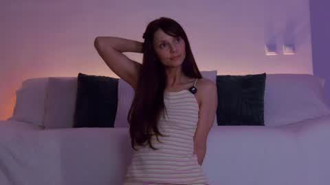 Lily online show from March 2026 07:18:02 PM