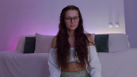 Lily online show from April 2026 06:14:02 PM