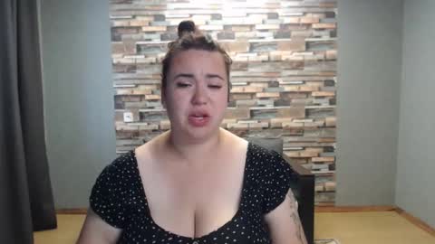 Snapshot of limalagris chatting on October 2025 07:17:02 AM busty princess online show from October 2025 07:17:02 AM