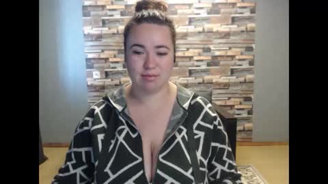 Snapshot of limalagris chatting on October 2025 06:08:01 AM busty princess online show from October 2025 06:08:01 AM