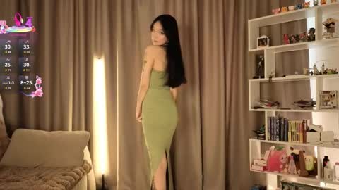 Lin Use menu to play with me  online show from May 2026 02:34:02 PM