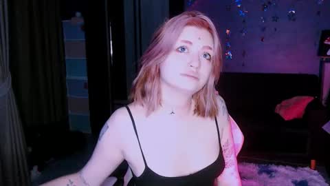 Snapshot of lina2d_tyan chatting on November 2025 12:40:02 PM Lina2D tyan online show from November 2025 12:40:02 PM