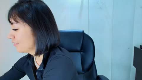  Lina Bedoya  online show from January 2026 11:59:02 AM