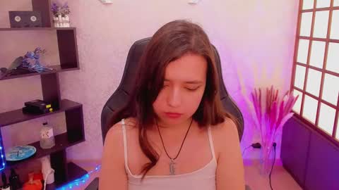 Snapshot of lina_brownie chatting on December 2024 05:21:01 AM Lina online show from December 2024 05:21:01 AM
