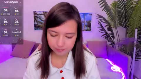 Snapshot of lina_brownie chatting on October 2025 02:44:01 AM Lina online show from October 2025 02:44:01 AM