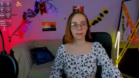 lina_fox12 online show from October 2025 01:36:03 PM