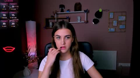 lina_fox12 online show from November 2025 02:05:02 PM