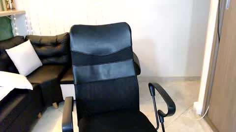 lina_kl online show from November 2025 05:06:01 AM