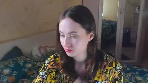 Snapshot of lina_n_kitty chatting on July 2026 07:01:02 AM Lina - online show from July 2026 07:01:02 AM