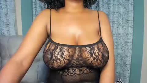 Snapshot of lina_sexy58 chatting on November 2025 10:31:02 PM lina sexy58 online show from November 2025 10:31:02 PM