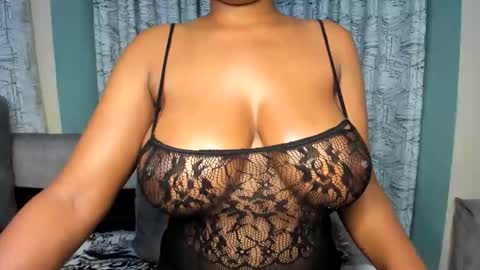 Snapshot of lina_sexy58 chatting on December 2025 11:35:01 PM lina sexy58 online show from December 2025 11:35:01 PM