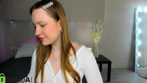 Snapshot of lina_smilee chatting on March 2026 01:10:01 AM Lina online show from March 2026 01:10:01 AM