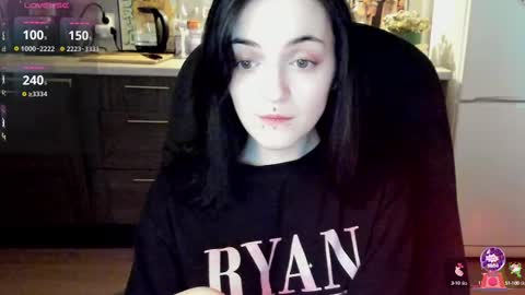 Lina 3  1715622743 online show from February 2025 08:20:01 AM