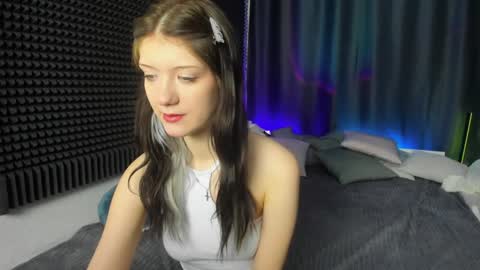 Lina online show from February 2025 08:58:01 PM