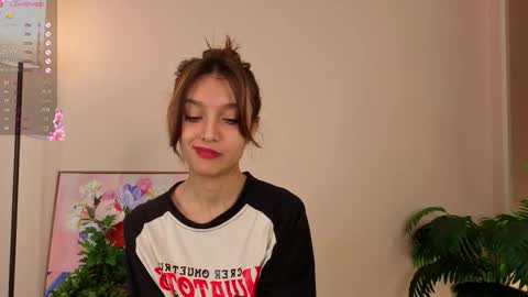 Snapshot of linaage chatting on October 2025 09:11:01 AM Lina online show from October 2025 09:11:01 AM